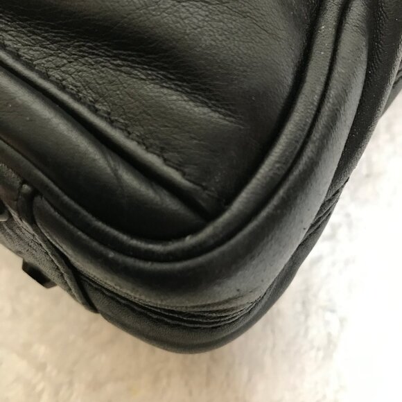 TUMI Black Leather 15" x 11" Soft Side Briefcase - Picture 5 of 16